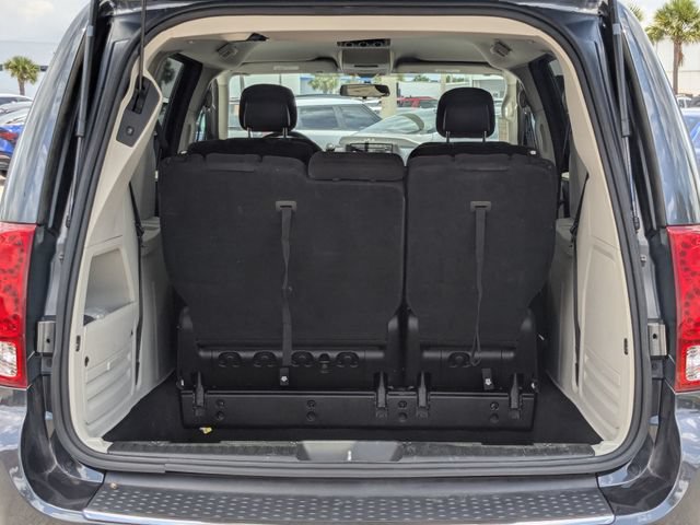 Used 2013 Dodge Grand Caravan SXT w/ Rear Park Assist Pkg FWD image 15