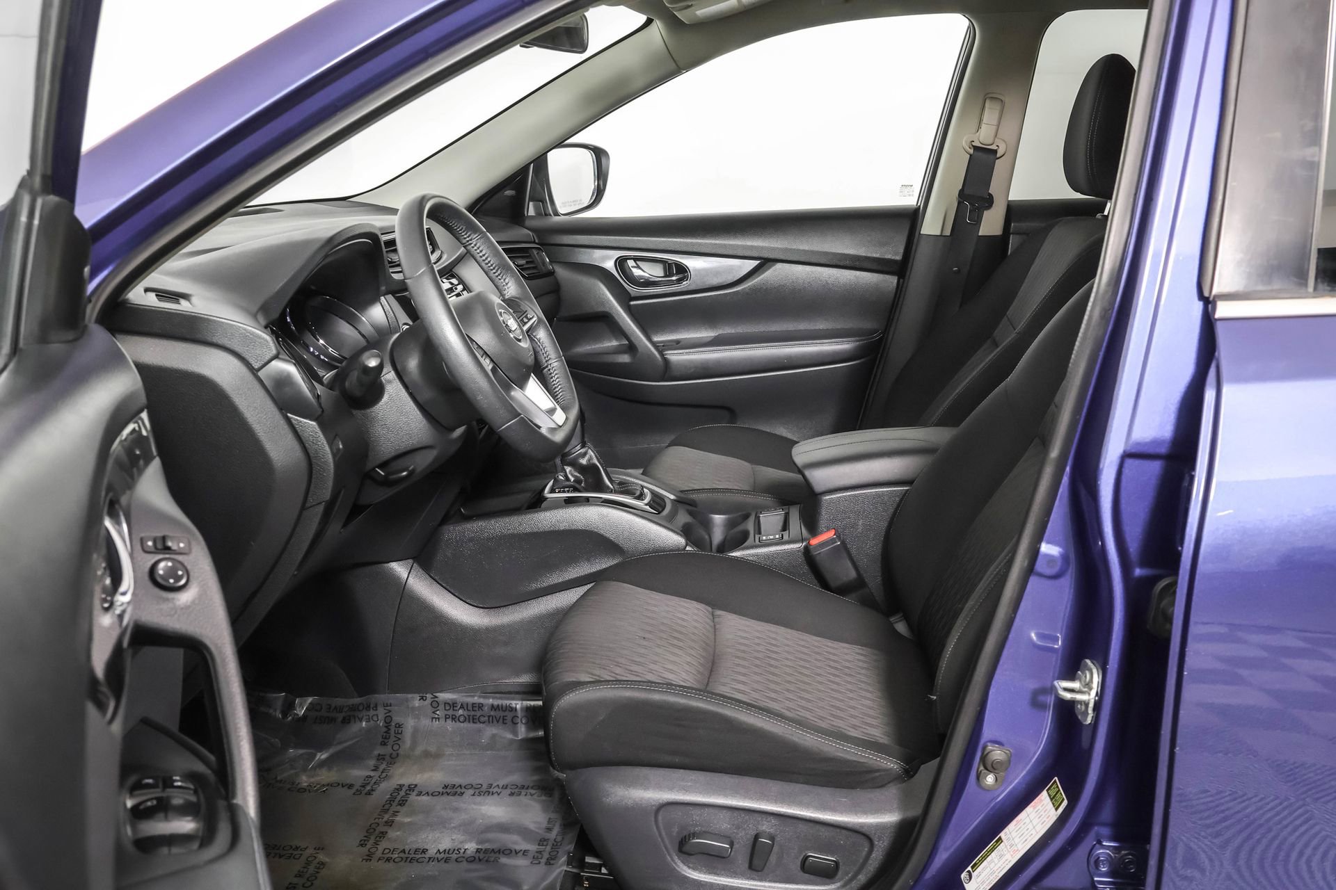 Used 2019 Nissan Rogue SV image 7