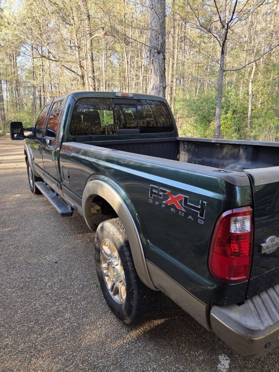 Used 2011 Ford F350 King Ranch w/ King Ranch w/Chrome Pkg AWD/4WD image 5