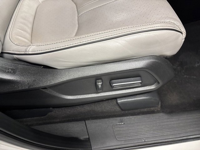 Used 2023 Honda Pilot Elite image 11