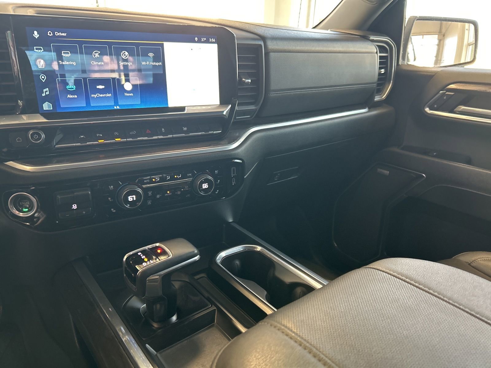 Used 2023 Chevrolet Silverado 1500 LTZ w/ Technology Package image 22