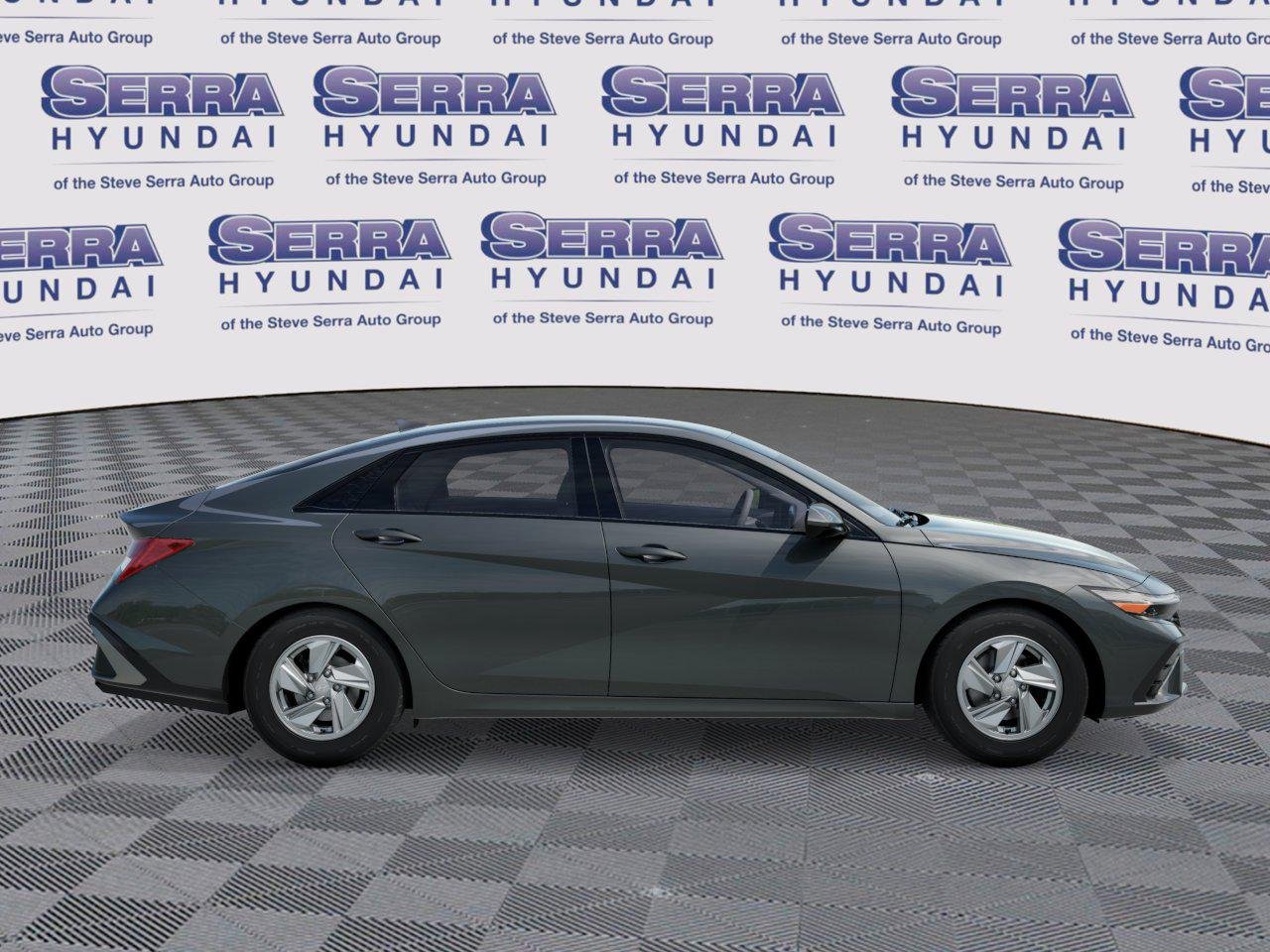 New 2026 Hyundai Elantra SE FWD image 24