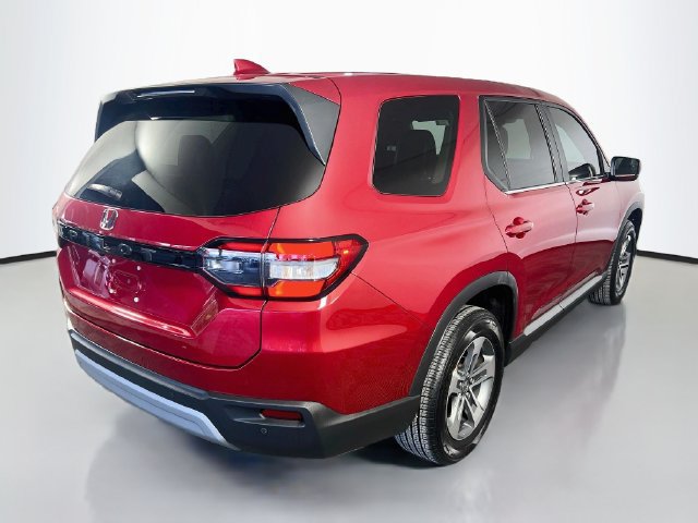 Used 2025 Honda Pilot EX-L image 8