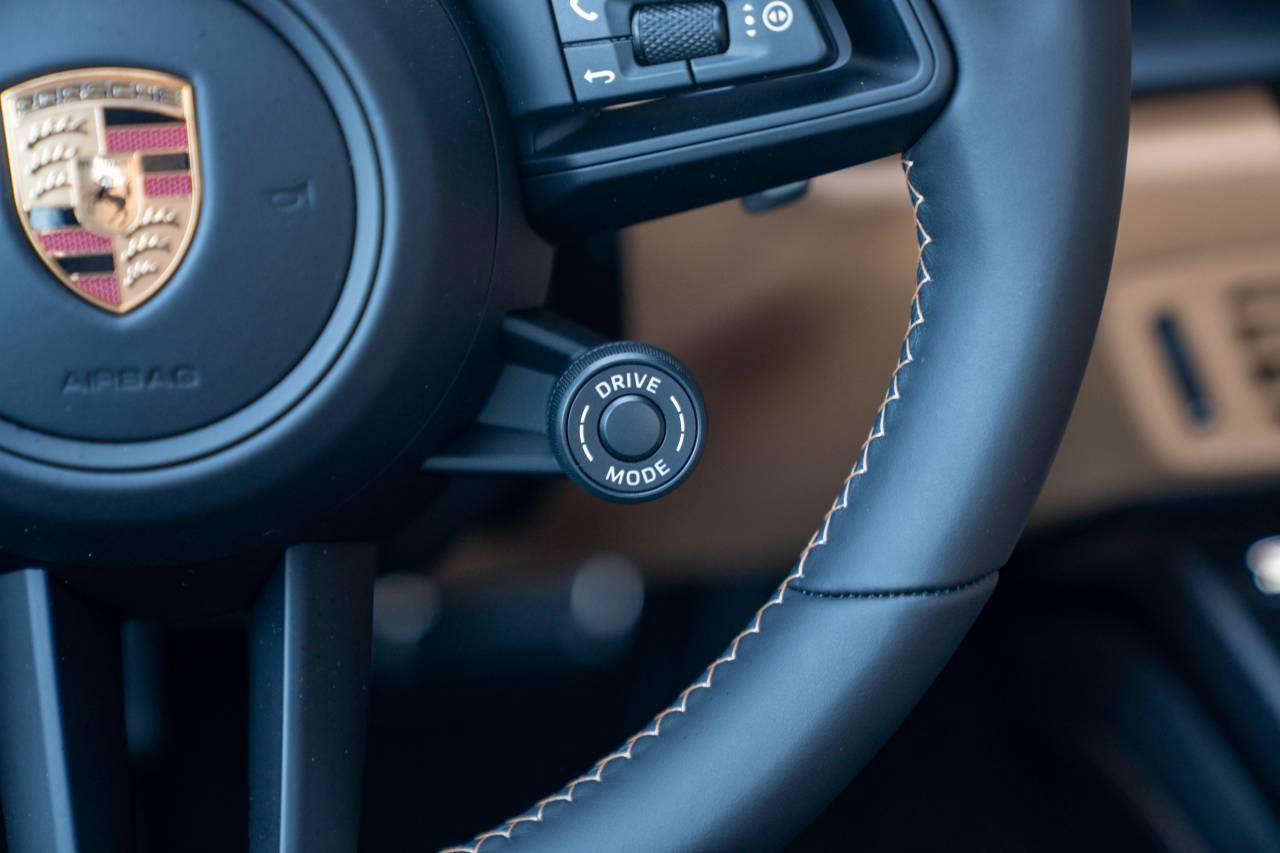 New 2026 Porsche 911 GT3 RWD image 16