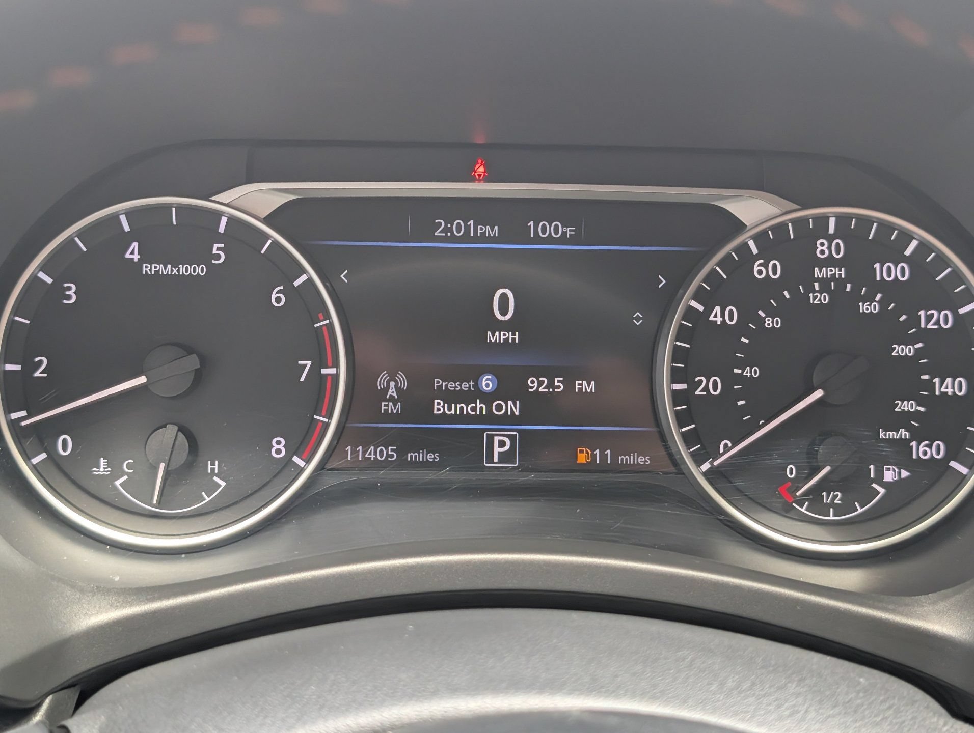 Used 2025 Nissan Sentra SR FWD image 25