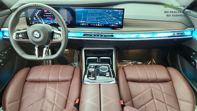 Used 2023 BMW 760i xDrive AWD/4WD image 19