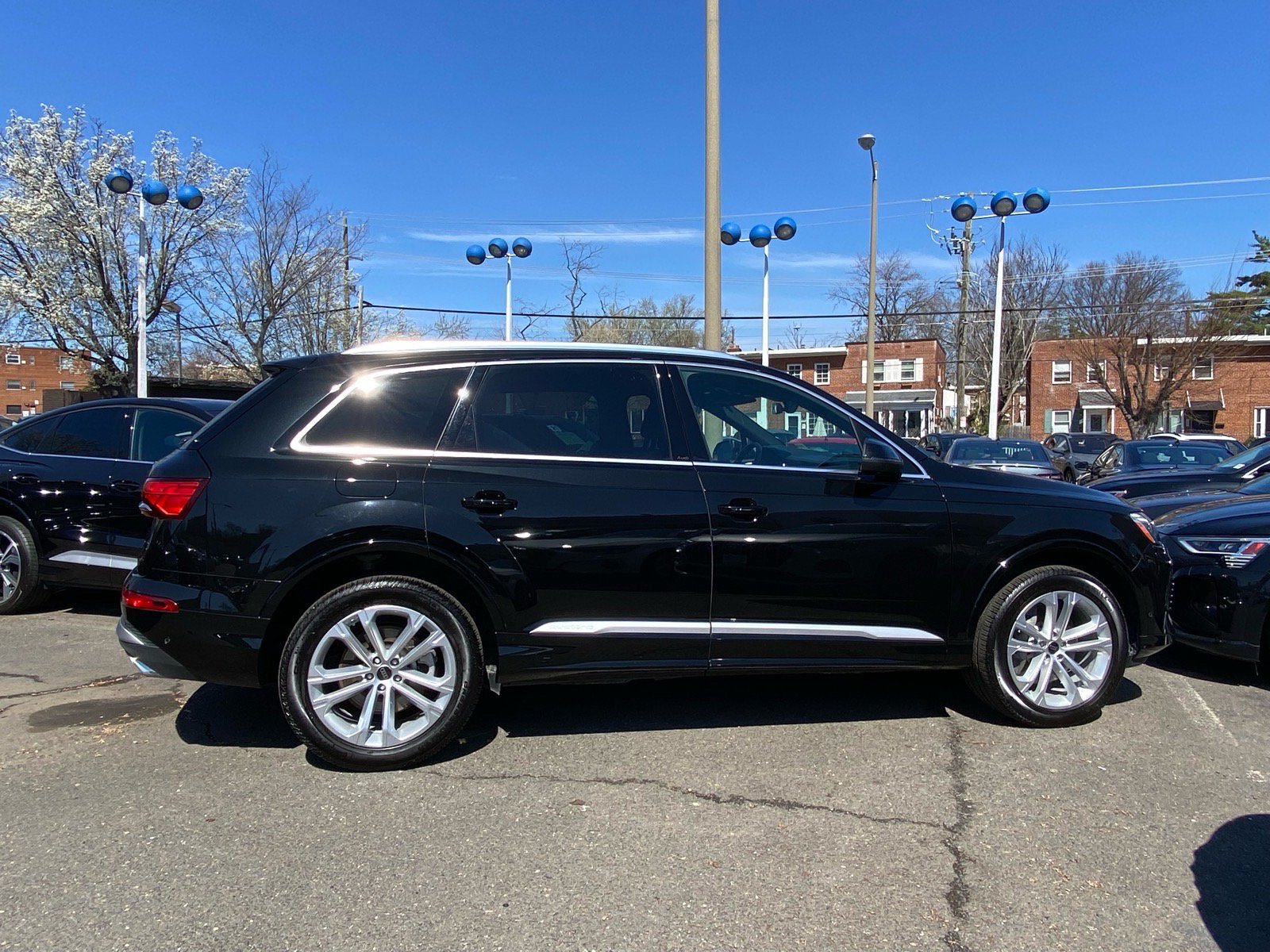 Used 2025 Audi Q7 3.0T Premium Plus AWD/4WD image 2