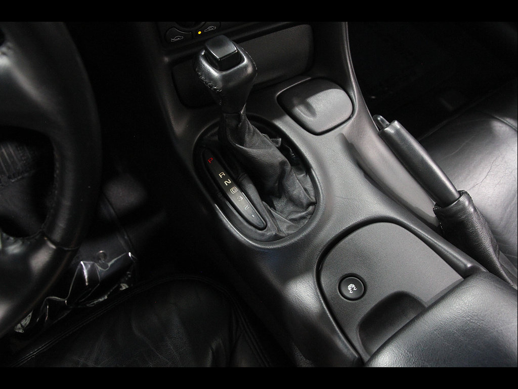 Used 1998 Chevrolet Corvette Coupe w/ Roof Pkg RWD image 13