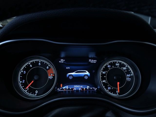 Used 2023 Jeep Cherokee Altitude Lux w/ Lux Elite Package image 30