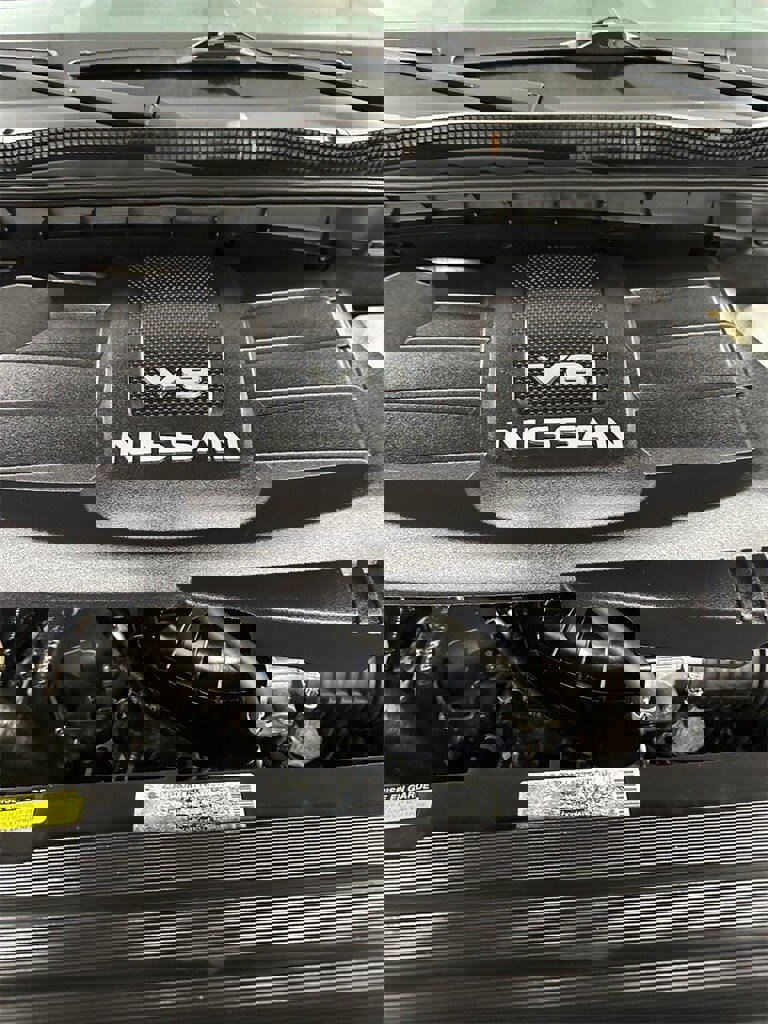 Used 2019 Nissan Titan SV w/ SV Convenience Package image 7