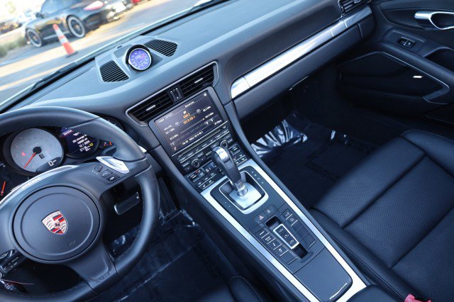 Used 2014 Porsche 911 Carrera S image 34