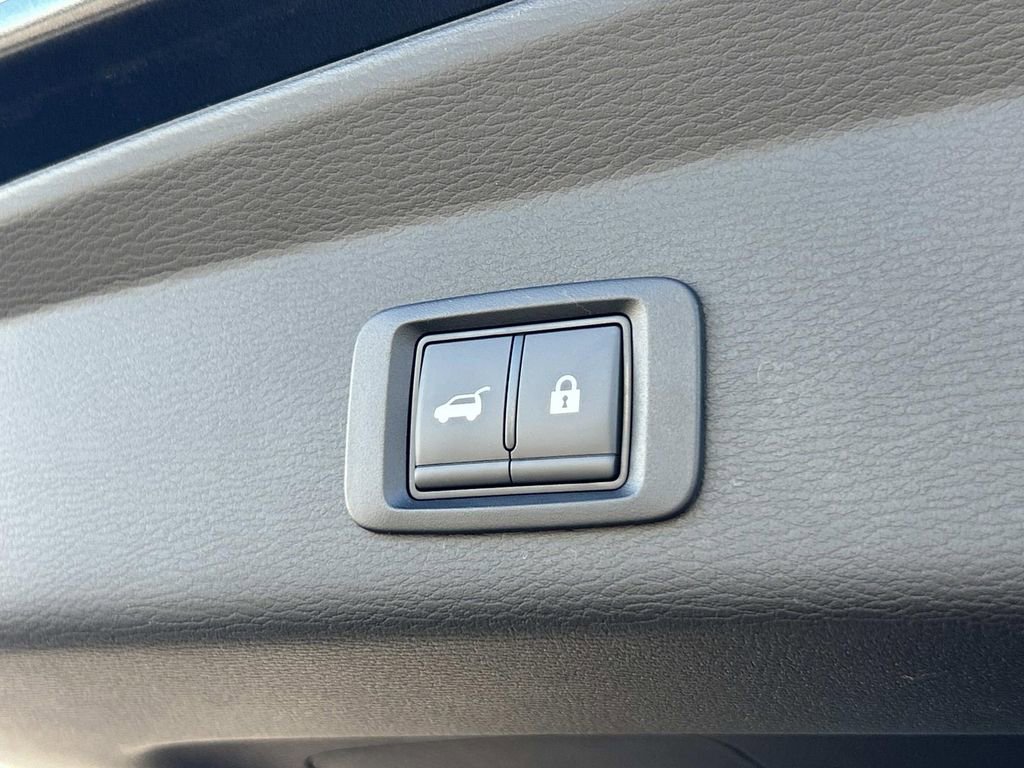 New 2026 Mitsubishi Outlander SE AWD/4WD image 12