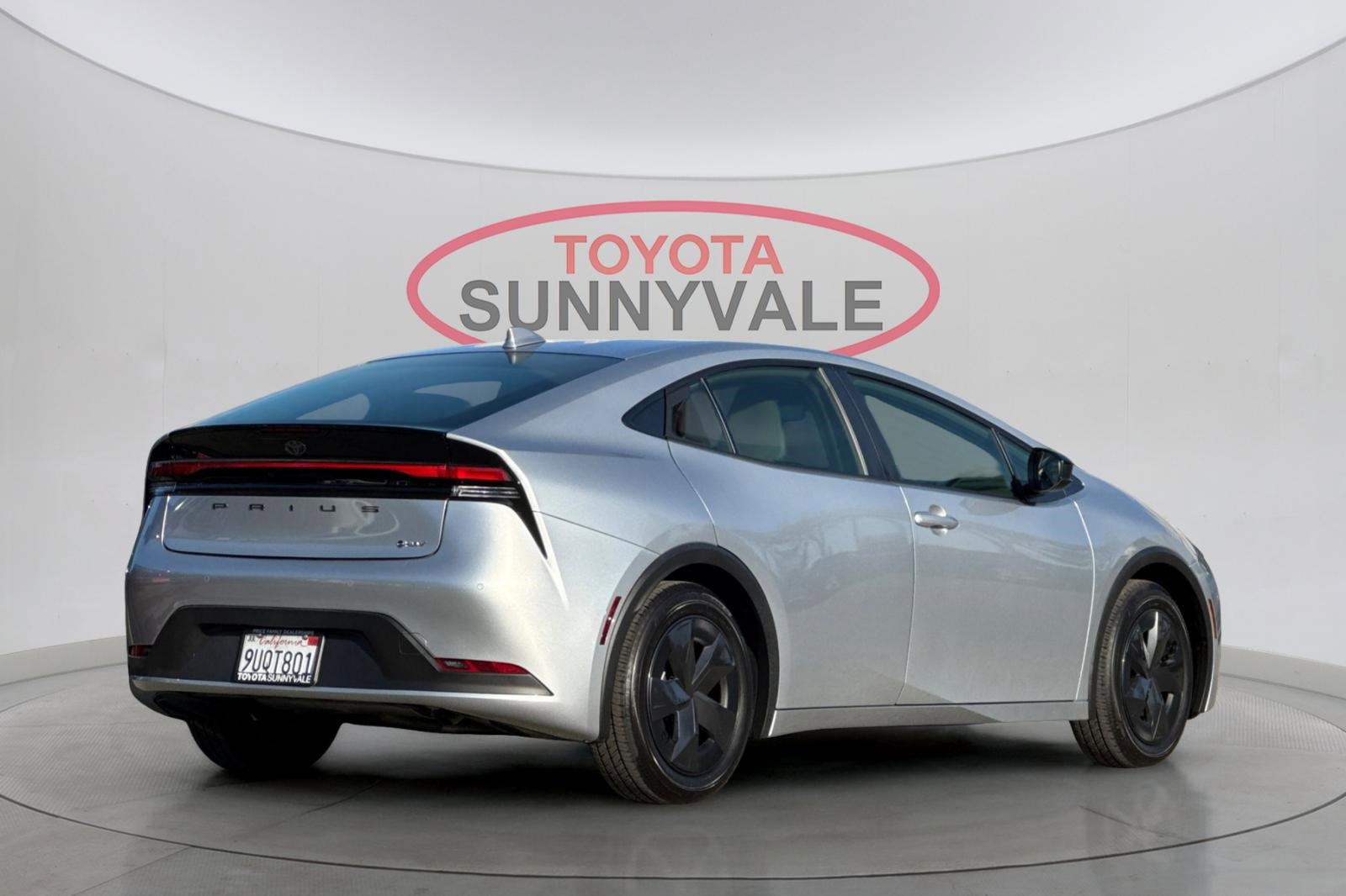 Certified 2025 Toyota Prius LE image 4