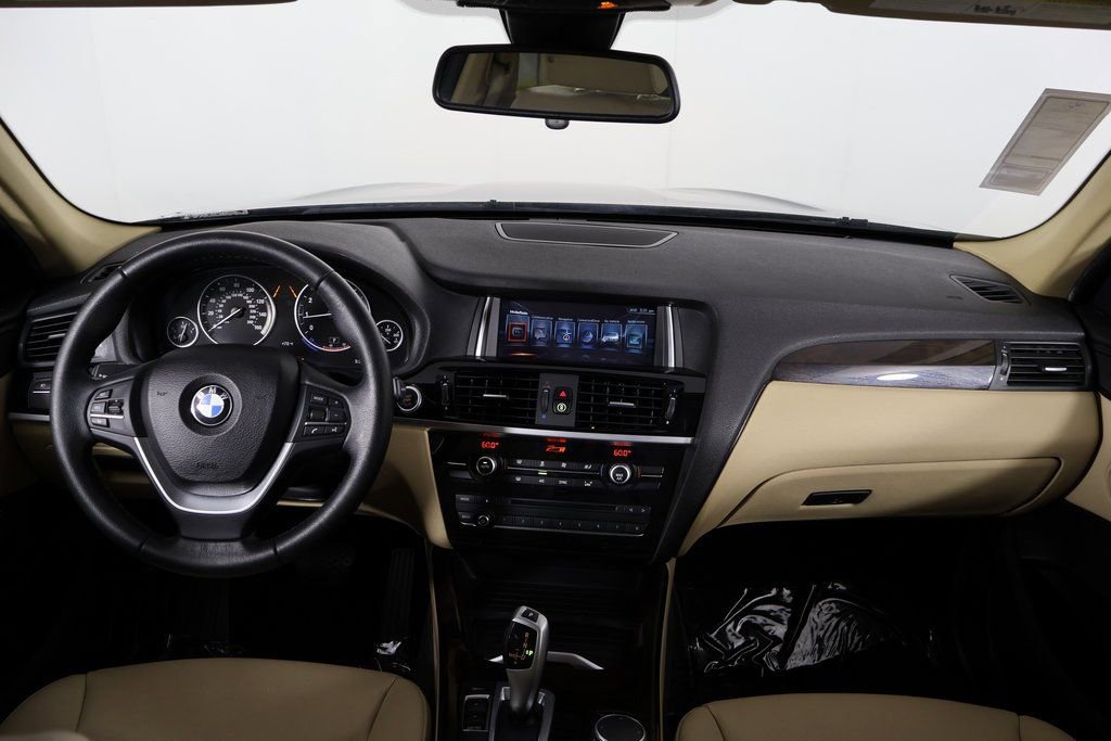 Used 2017 BMW X3 sDrive28i RWD image 8
