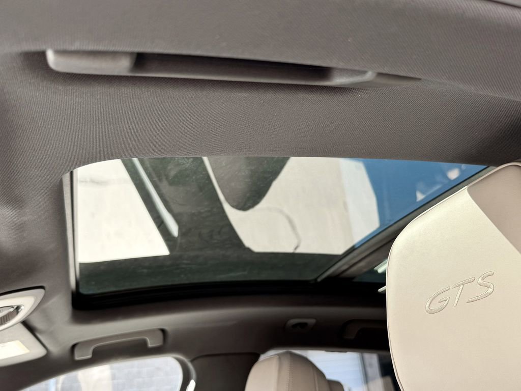 Used 2020 Porsche Macan GTS image 16