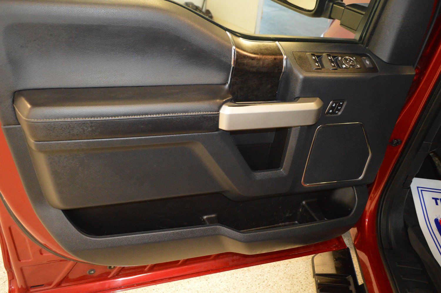 Used 2022 Ford F250 Lariat image 14