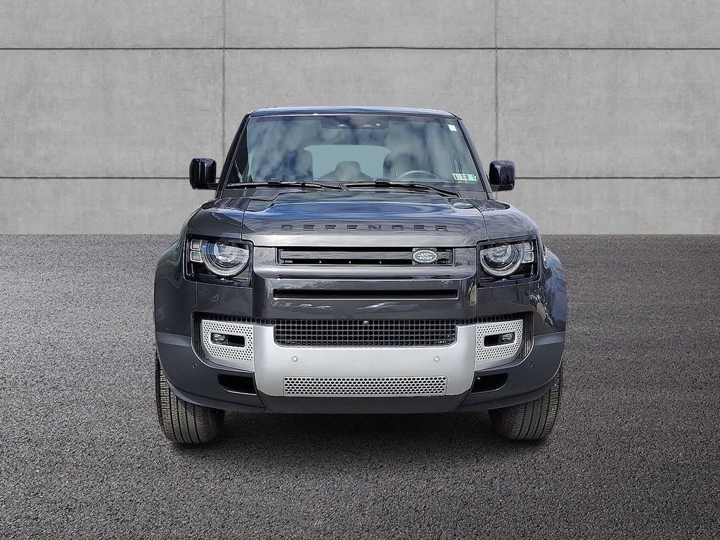 Used 2025 Land Rover Defender 110 S image 2