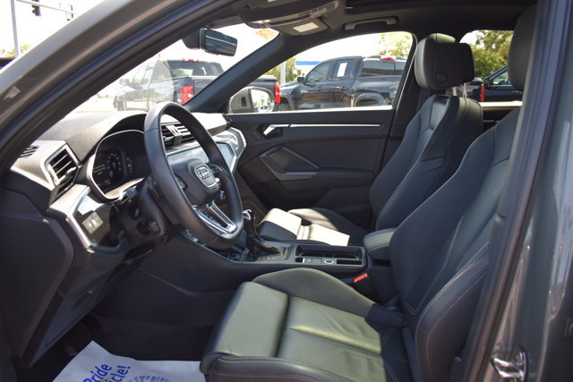 Used 2025 Audi Q3 2.0T Premium w/ Convenience Package AWD/4WD image 10