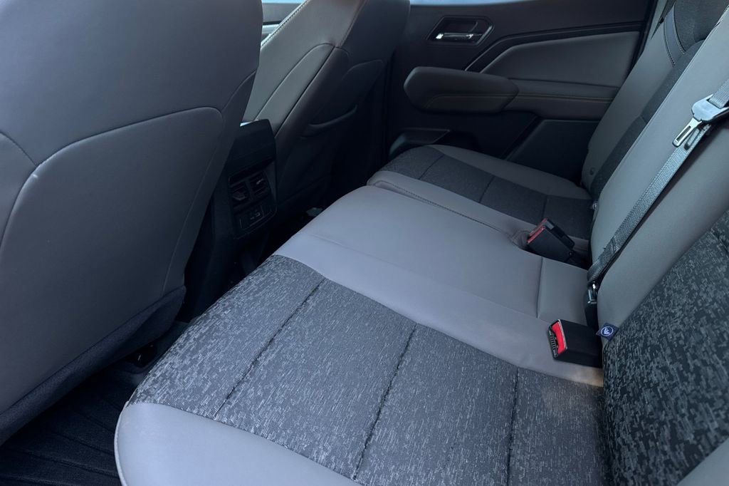 Certified 2024 Chevrolet Colorado ZR2 w/ Safety Package image 13