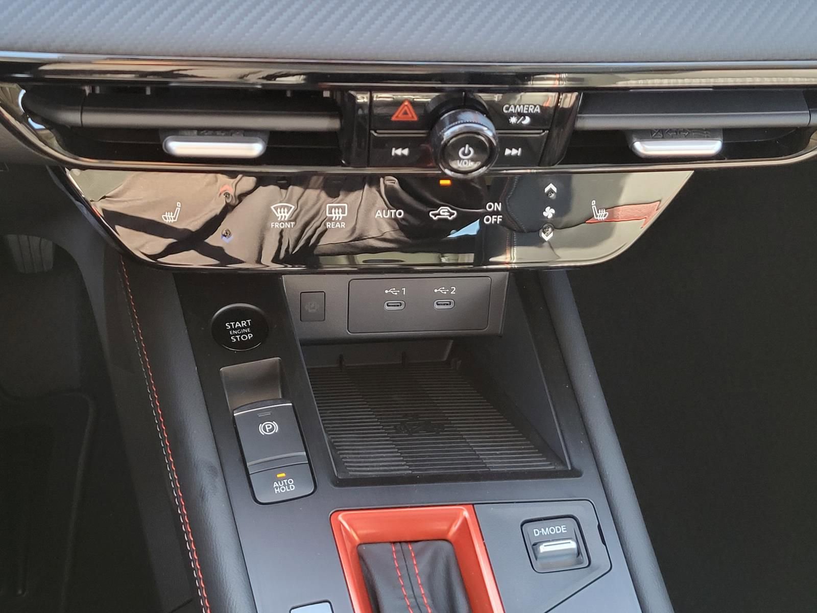 New 2026 Nissan Kicks SR w/ SR Premium Package FWD image 24