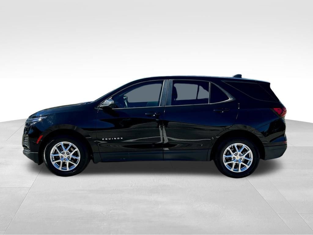 Used 2022 Chevrolet Equinox LS w/ LS Convenience Package image 3