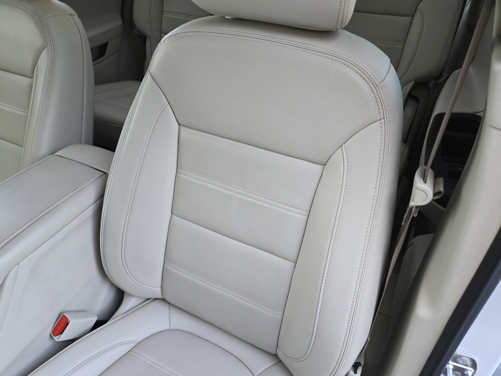 Certified 2023 GMC Acadia Denali w/ Denali Ultimate Package AWD/4WD image 15