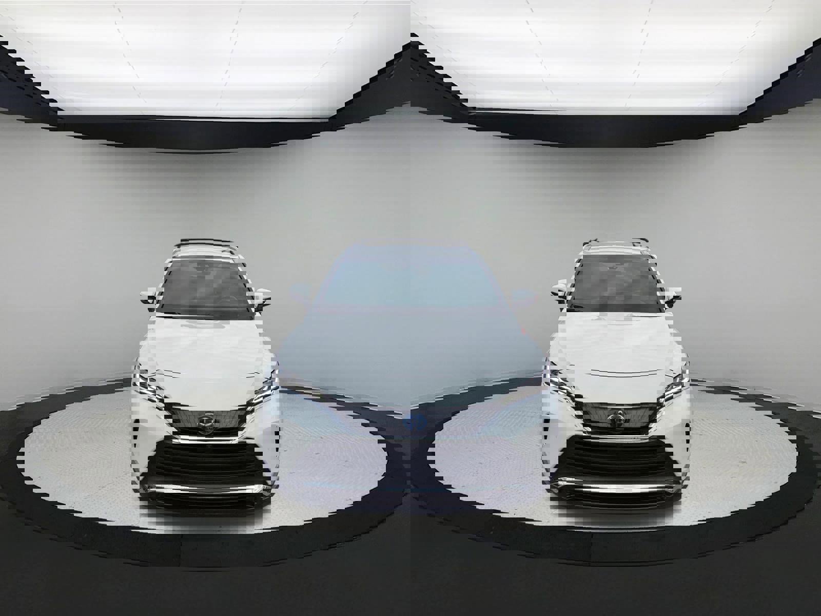 Used 2021 Toyota Venza Limited w/ Advanced Technology Package image 3