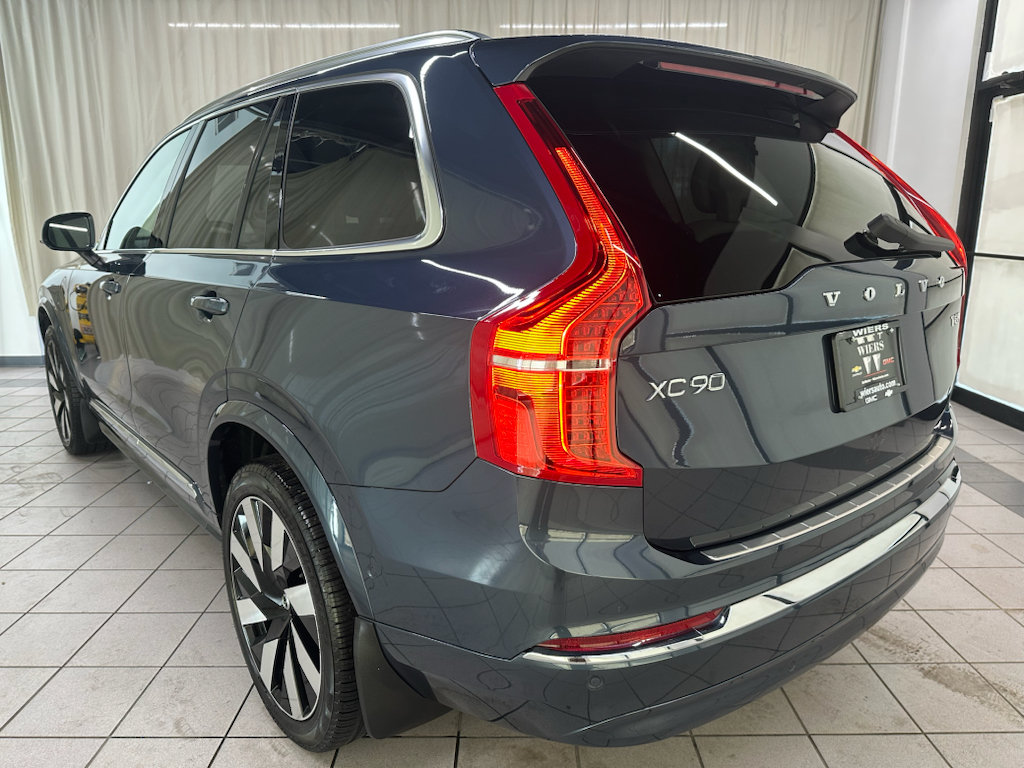 Used 2025 Volvo XC90 T8 Plus w/ Protection Package Premier AWD/4WD image 11