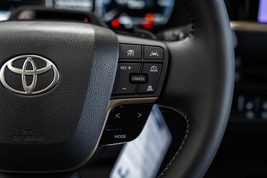 New 2025 Toyota Crown Signia image 30