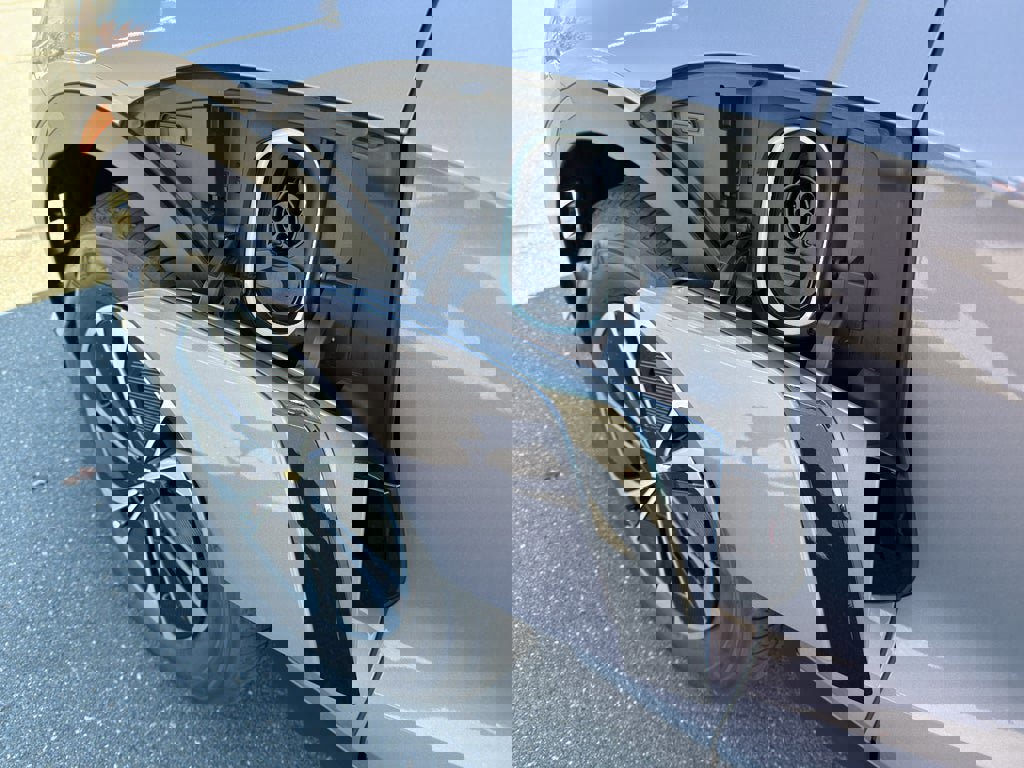 New 2026 Chevrolet Blazer EV LT image 9