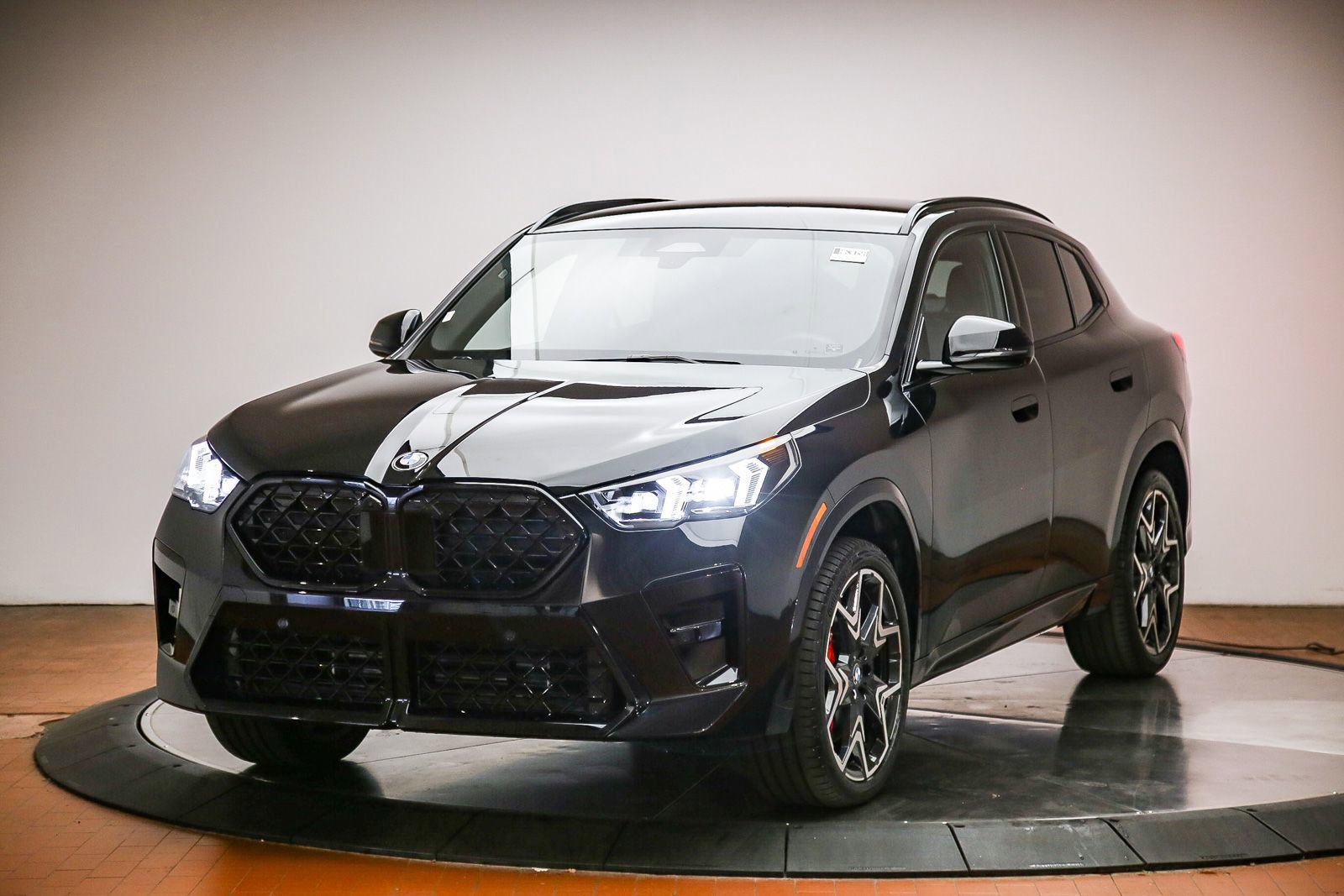 Used 2026 BMW X2 xDrive28i w/ Technology Package AWD/4WD image 1