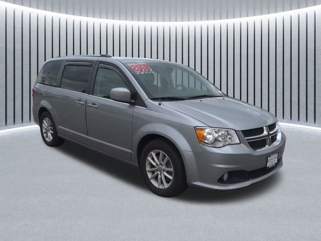 Used 2019 Dodge Grand Caravan SXT w/ Driver Convenience Group FWD image 1