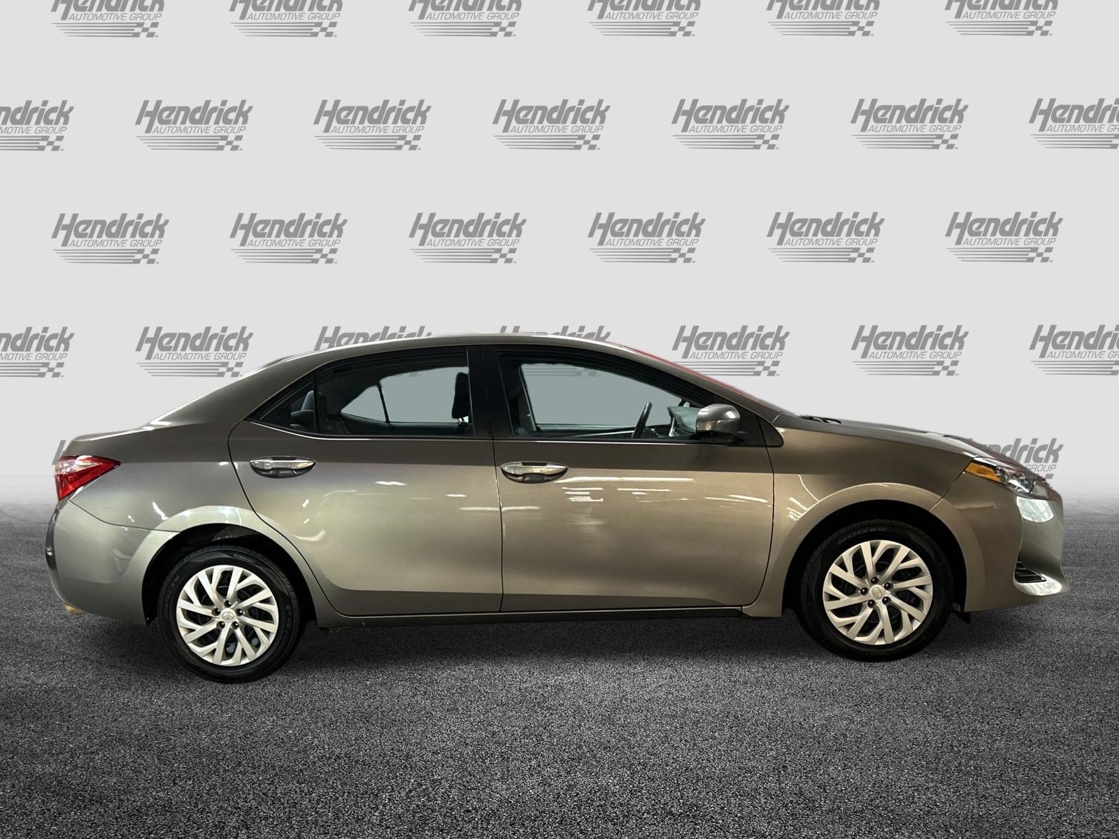 Used 2017 Toyota Corolla LE FWD image 11