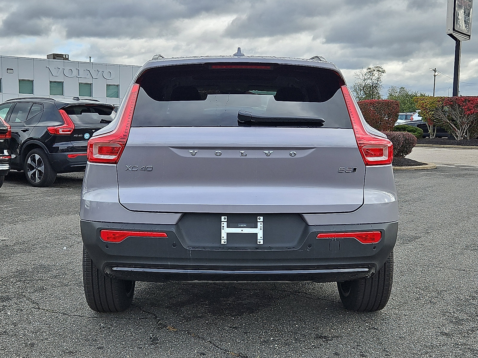 New 2026 Volvo XC40 B5 Ultra w/ Protection Package Premier AWD/4WD image 5