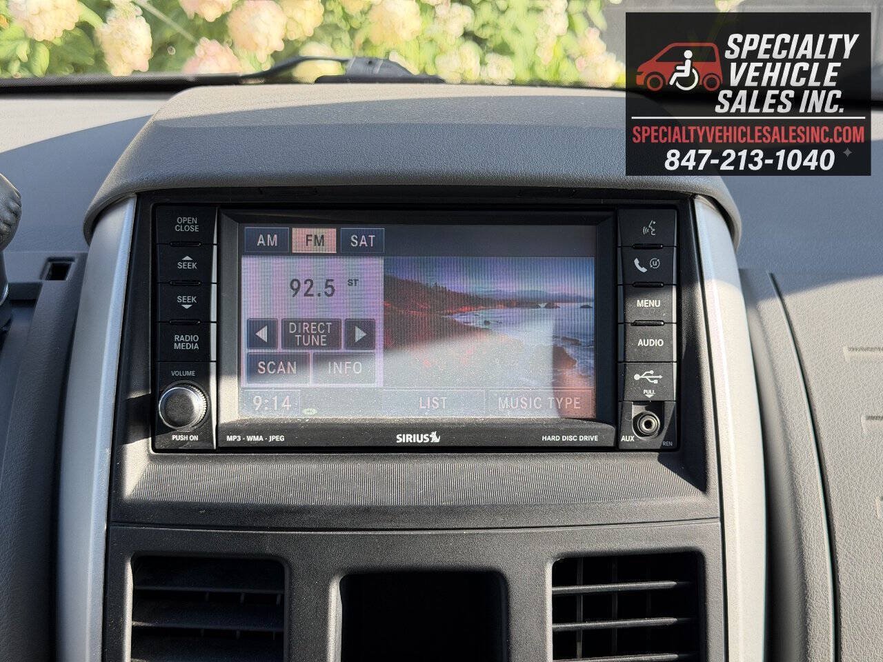 Used 2008 Dodge Grand Caravan SXT FWD image 37