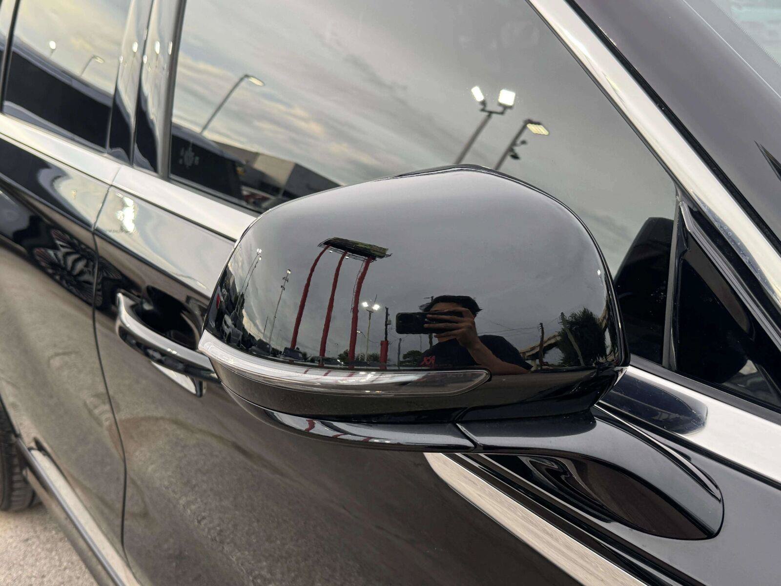 Used 2025 Lincoln Aviator Black Label AWD/4WD image 10