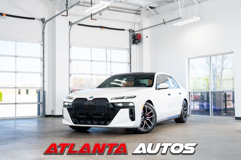 Used 2023 BMW 740i RWD image 1
