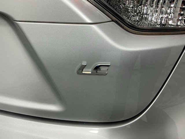 Used 2022 Toyota Corolla LE image 20