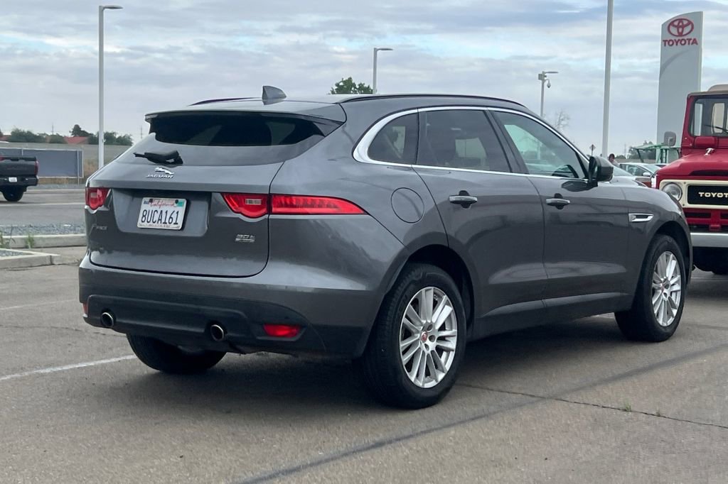 Used 2019 Jaguar F-PACE Prestige AWD/4WD image 6