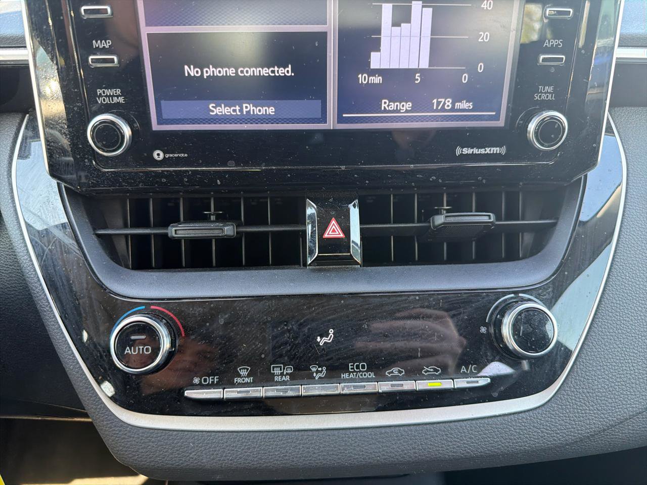 Used 2021 Toyota Corolla LE w/ Carpet Mat Package (TMS) FWD image 24