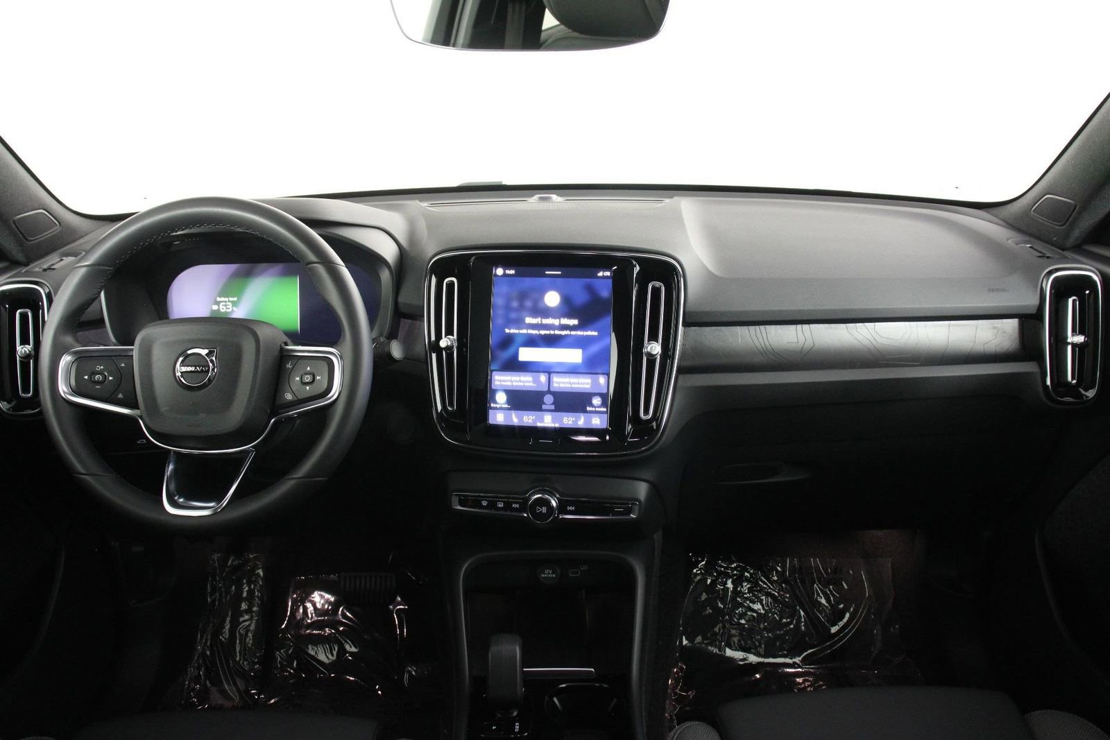 Certified 2023 Volvo C40 Recharge Core AWD/4WD image 7
