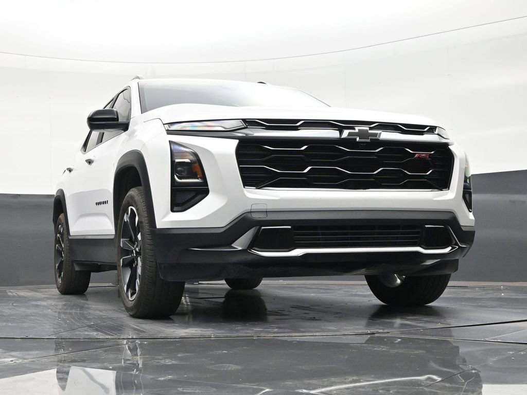 Used 2025 Chevrolet Equinox RS FWD image 26