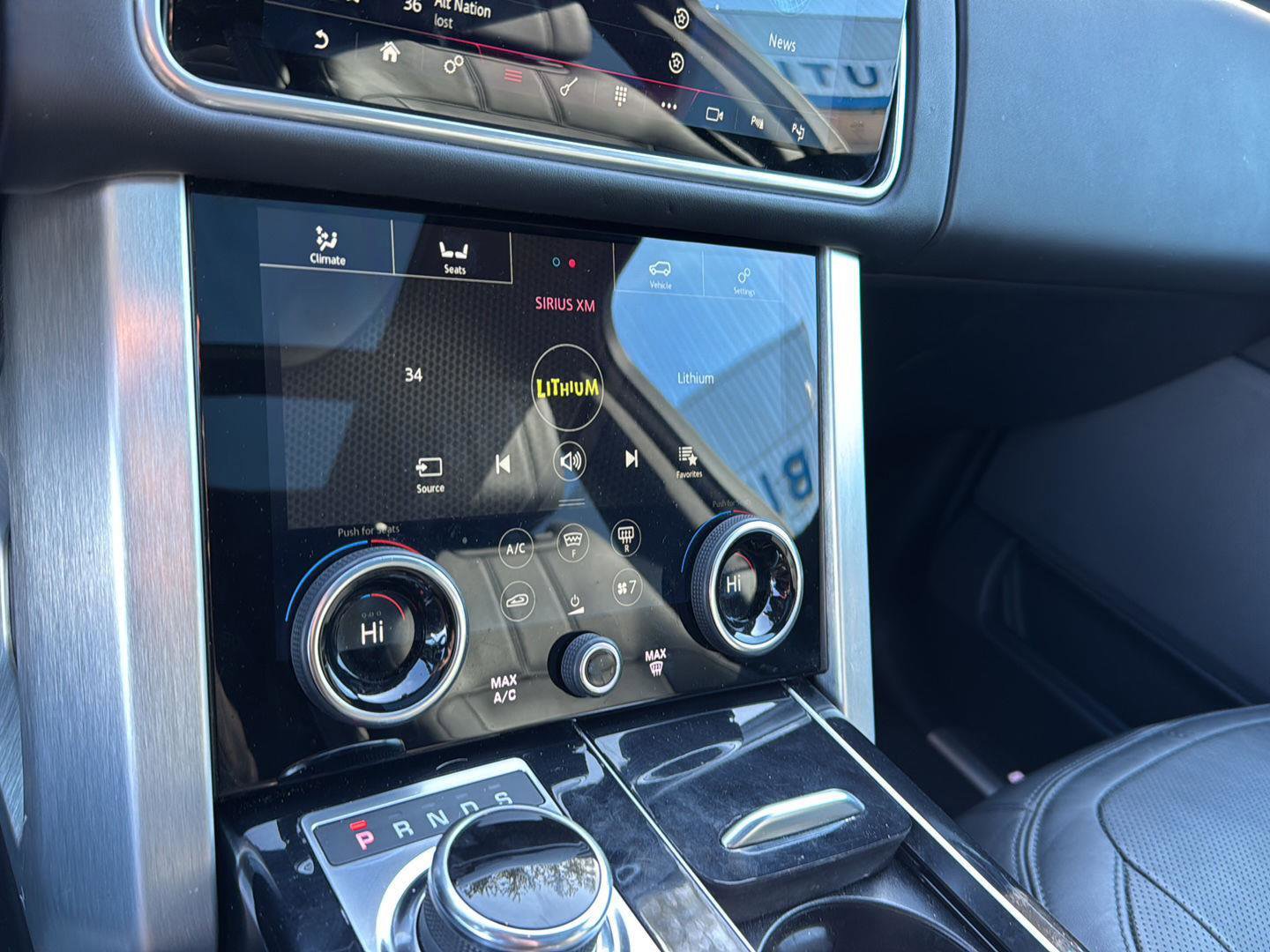 Used 2022 Land Rover Range Rover P525 Westminster Edition image 22