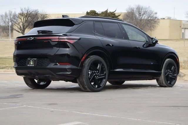 Used 2025 Chevrolet Equinox EV RS image 2