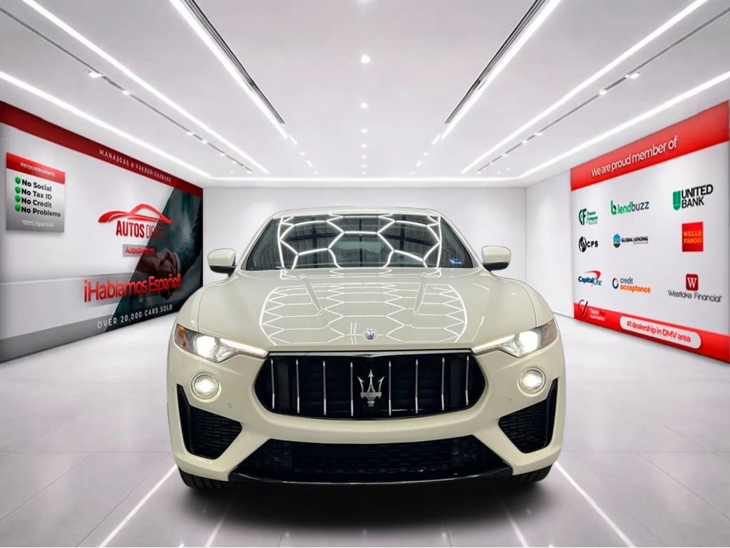 Used 2020 Maserati Levante image 3