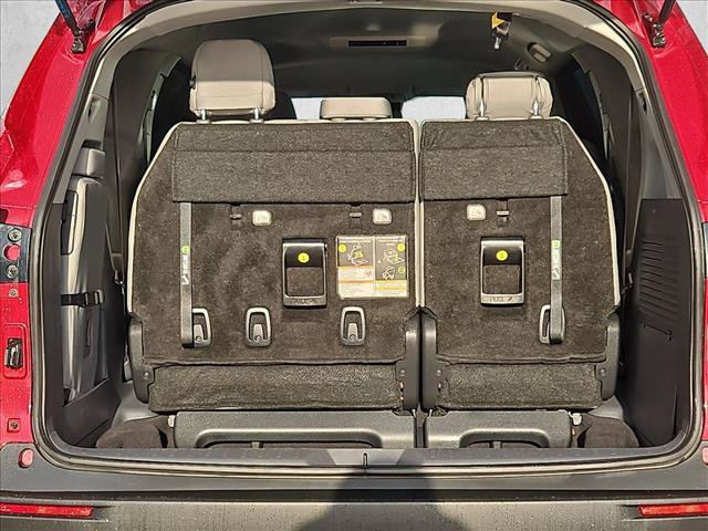 Used 2023 Toyota Sienna LE FWD image 6