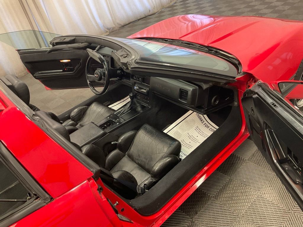 Used 1989 Chevrolet Corvette Coupe RWD image 21
