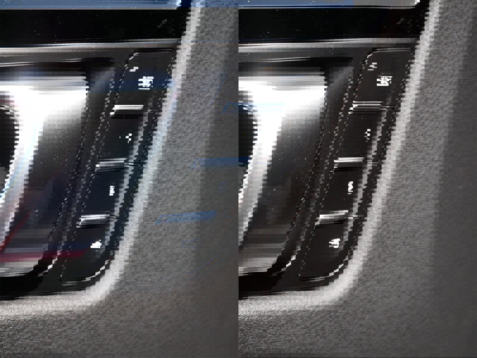 New 2025 Porsche Macan S image 11