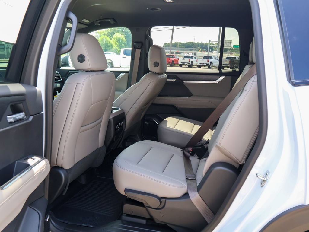New 2026 GMC Acadia Elevation w/ Black Edition AWD/4WD image 10