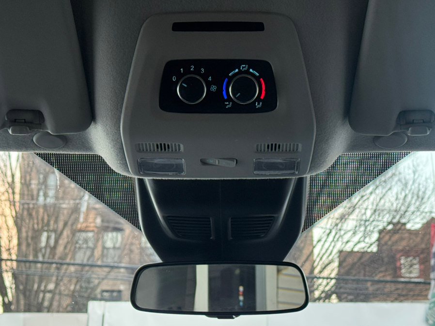 Used 2024 Ford Transit 350 XLT RWD image 29